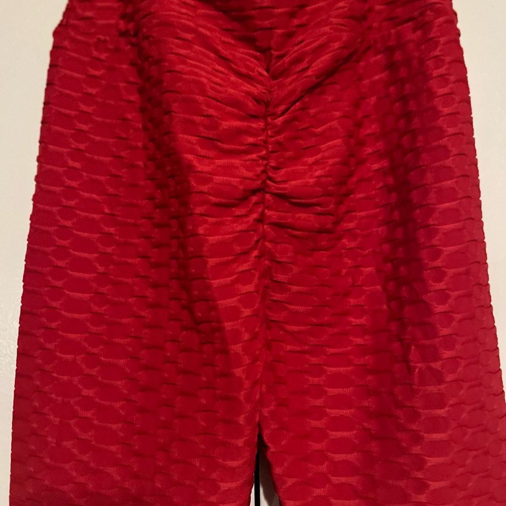 Red Rushed Gym Tights - Picture 3 of 4